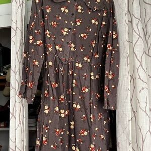 Floral collared dress
